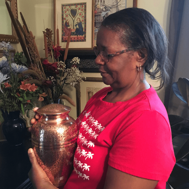 the day my mom saw me cry bereaved mother urn